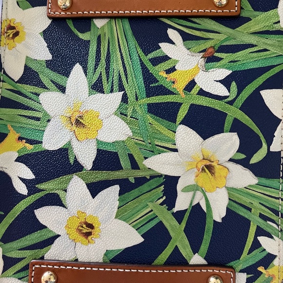 NWOT Dooney and Bourke - Picture 9 of 13